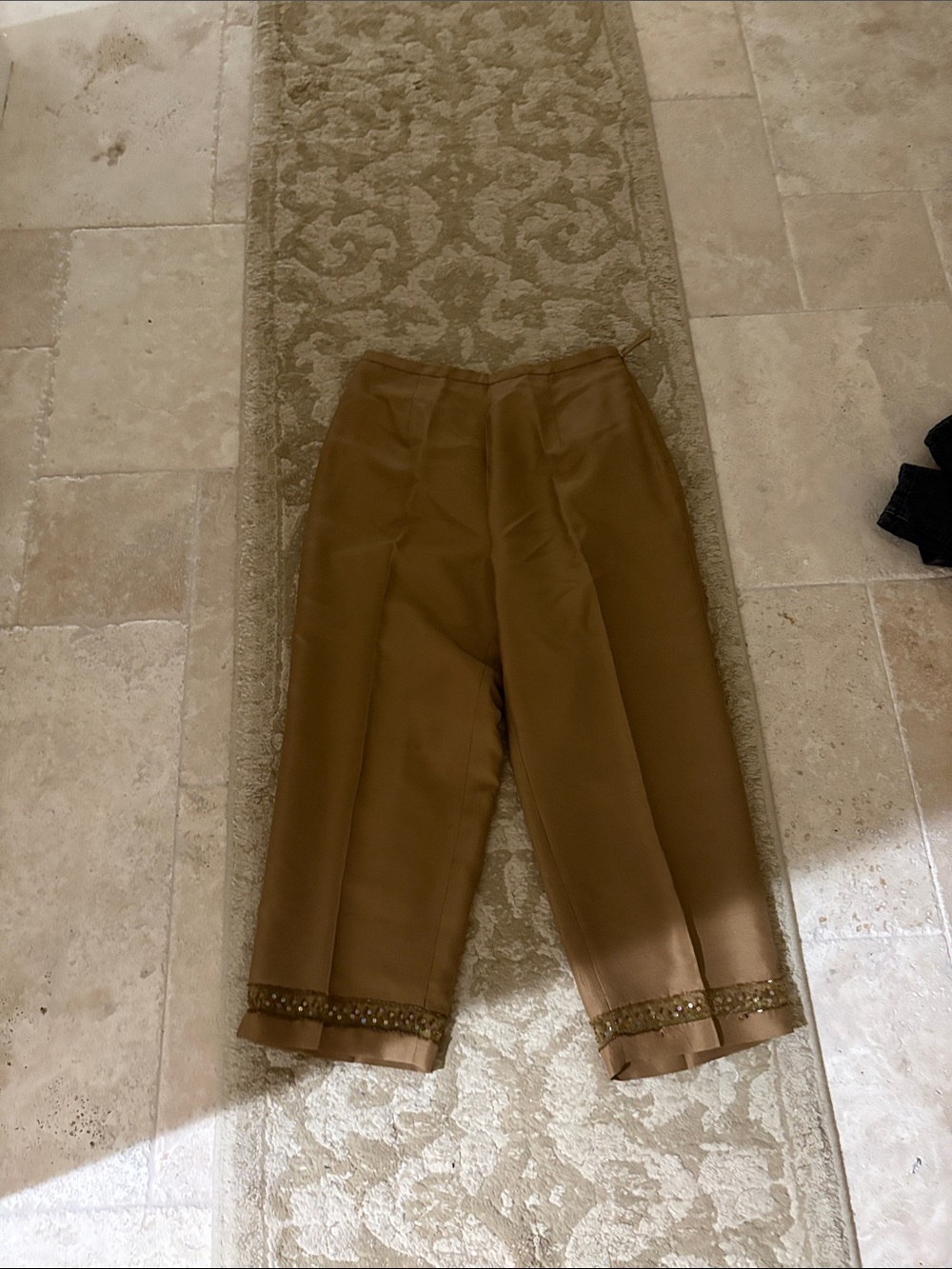 Robbie Bee Cropped Embellished Hem Trousers - Brown